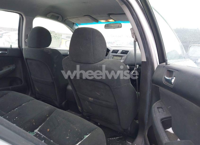 Photo 8 of 2006 Honda Accord 2.4 LX (VIN 1HGCM56476A062511)