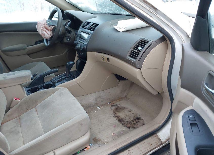 Photo 5 of 2006 Honda Accord 2.4 LX (VIN 1HGCM56476A079115)