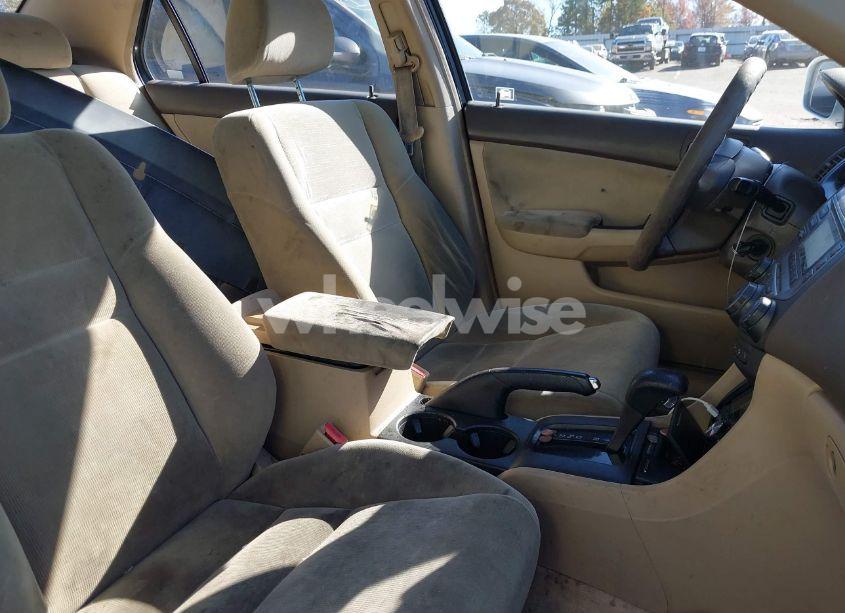 Photo 5 of 2006 Honda Accord 2.4 LX (VIN 1HGCM56476A137191)