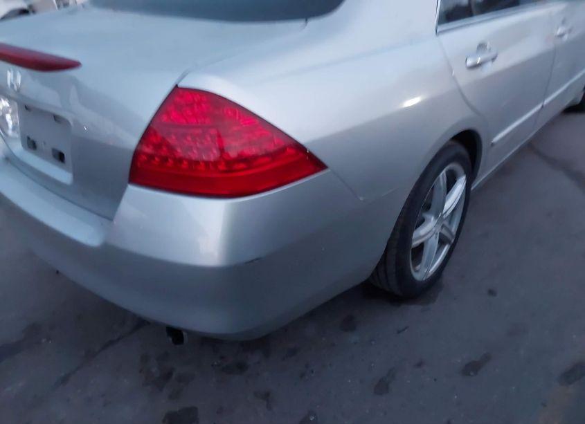 Photo 12 of 2007 Honda Accord 2.4 LX (VIN 1HGCM56477A127150)