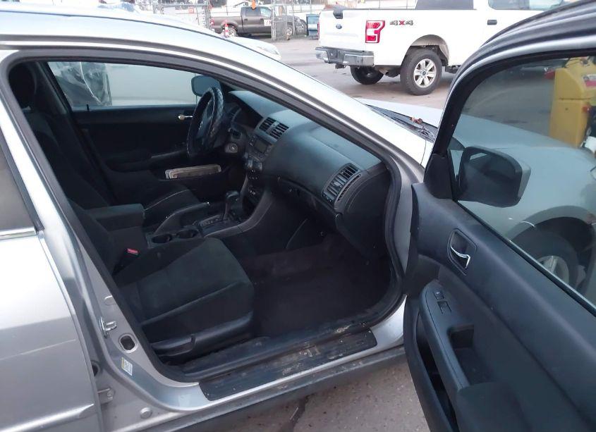 Photo 5 of 2007 Honda Accord 2.4 LX (VIN 1HGCM56477A127150)