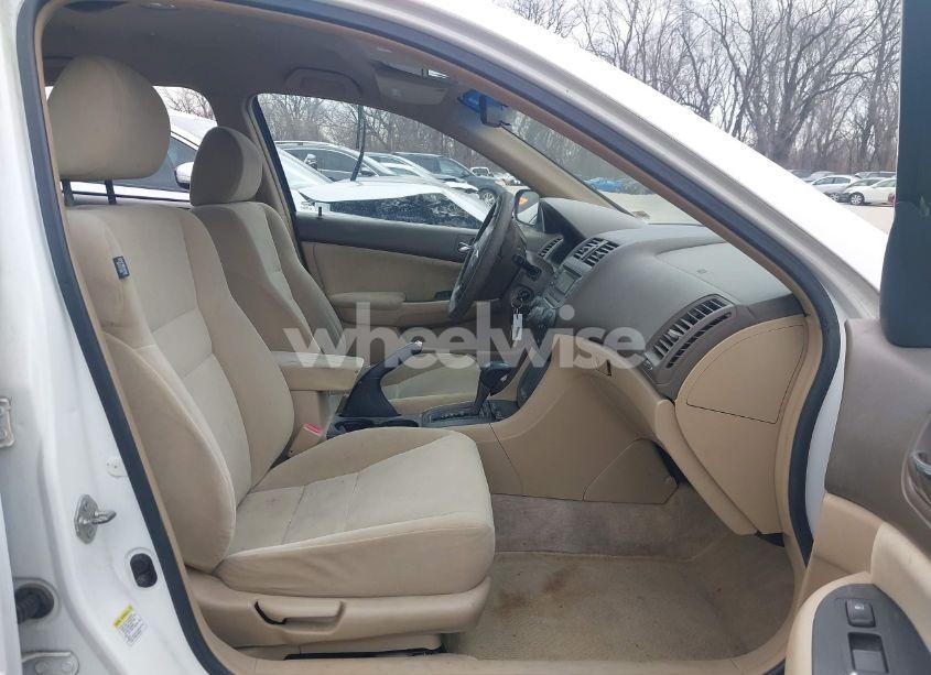 Photo 5 of 2007 Honda Accord 2.4 LX (VIN 1HGCM56477A160908)