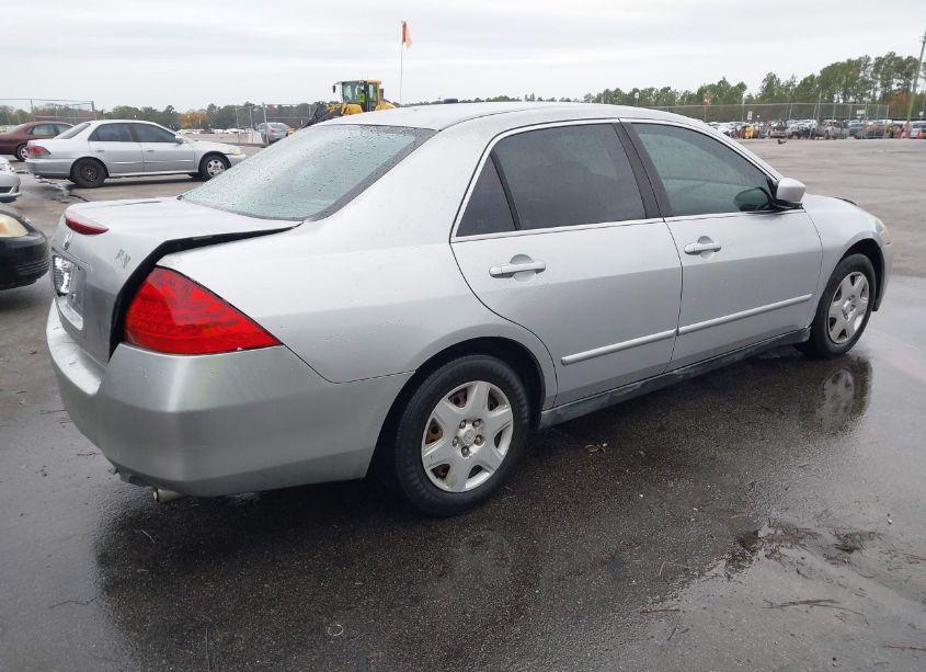 Photo 4 of 2007 Honda Accord 2.4 LX (VIN 1HGCM56477A168653)