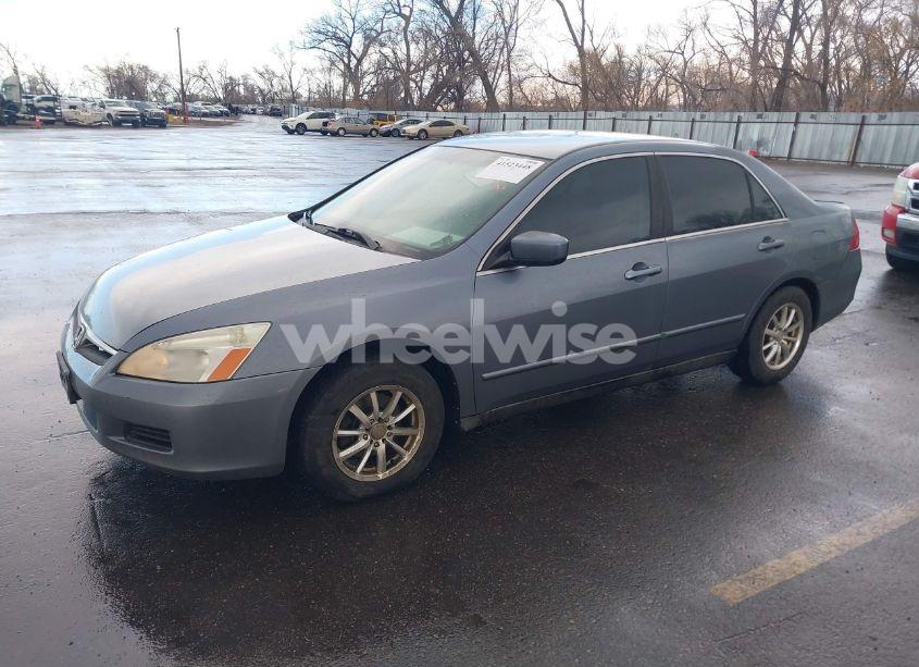 Photo 2 of 2007 Honda Accord 2.4 LX (VIN 1HGCM56477A200002)