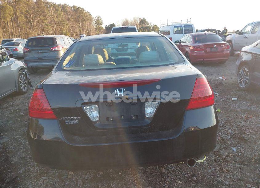 Photo 17 of 2007 Honda Accord 2.4 LX (VIN 1HGCM56477A219469)