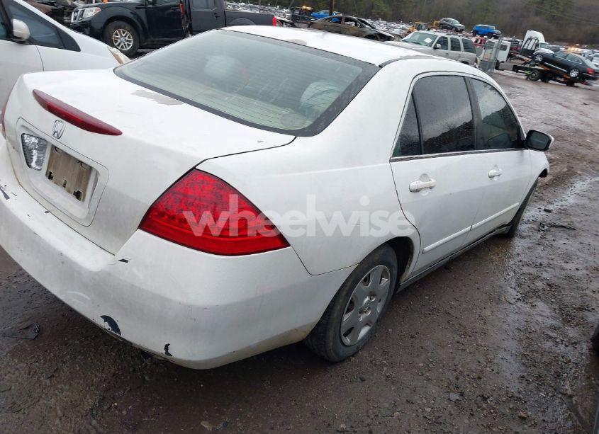 Photo 4 of 2007 Honda Accord 2.4 LX (VIN 1HGCM56477A229550)