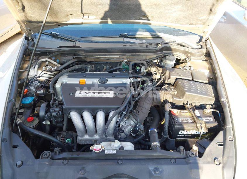 Photo 10 of 2005 Honda Accord 2.4 LX (VIN 1HGCM56485A006463)