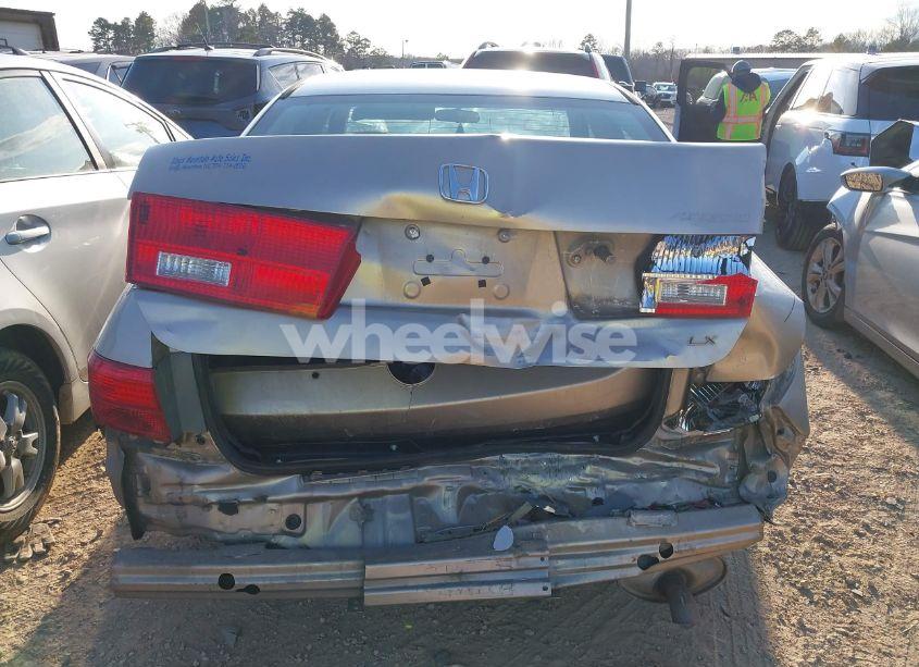 Photo 16 of 2005 Honda Accord 2.4 LX (VIN 1HGCM56485A006463)