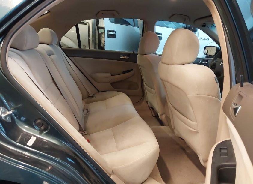 Photo 8 of 2005 Honda Accord 2.4 LX (VIN 1HGCM56485A091692)