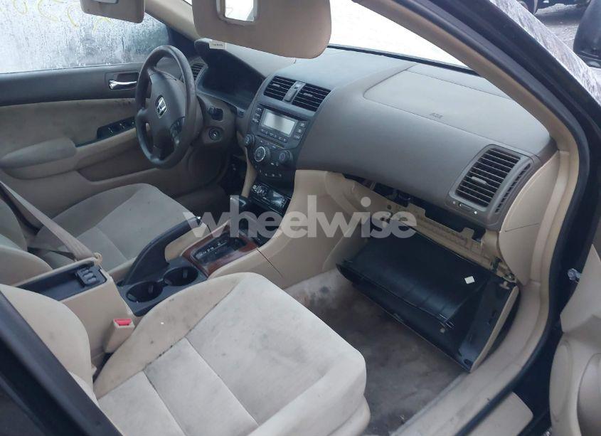 Photo 5 of 2005 Honda Accord 2.4 LX (VIN 1HGCM56485A096794)