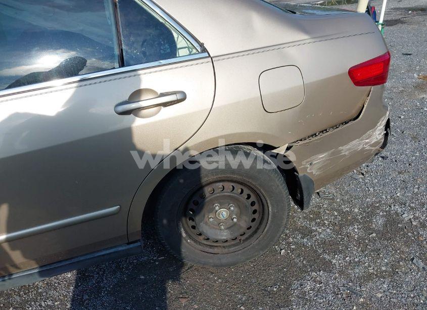 Photo 12 of 2005 Honda Accord 2.4 LX (VIN 1HGCM56485A125209)