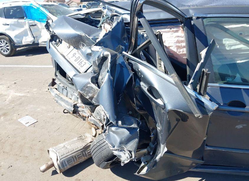 Photo 11 of 2005 Honda Accord 2.4 LX (VIN 1HGCM56485A163832)