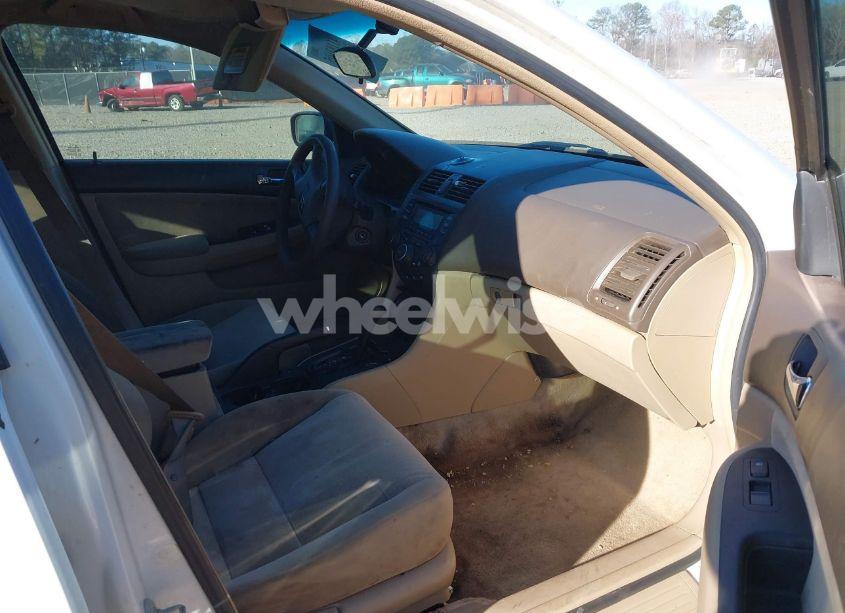 Photo 5 of 2005 Honda Accord 2.4 LX (VIN 1HGCM56485A164902)