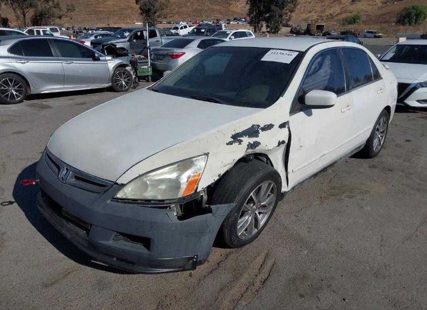 Photo 2 of 2005 Honda Accord 2.4 LX (VIN 1HGCM56485A170926)