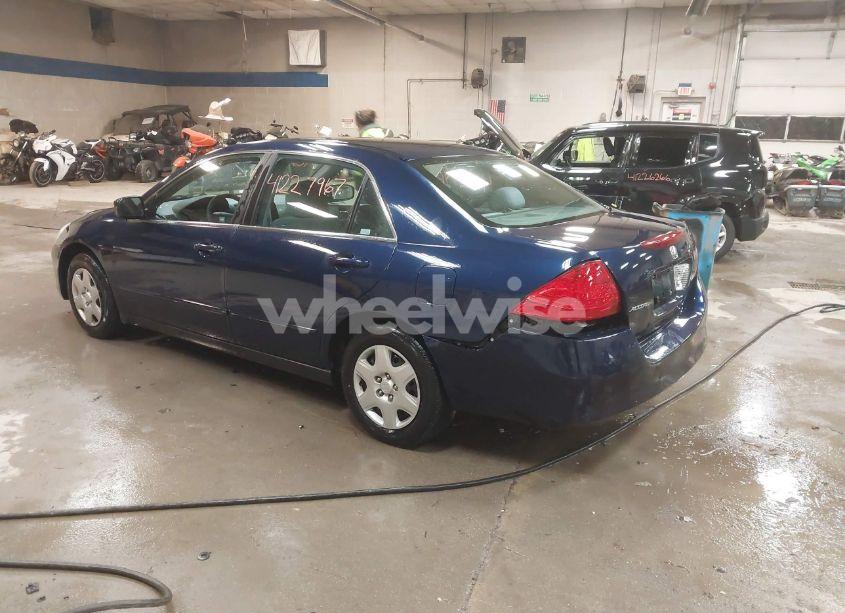 Photo 3 of 2006 Honda Accord 2.4 LX (VIN 1HGCM56486A058127)