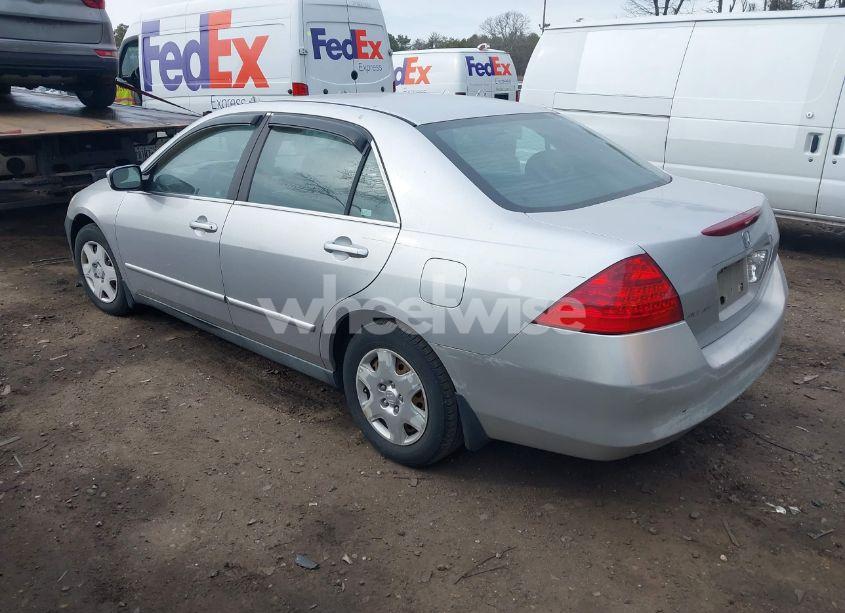 Photo 3 of 2006 Honda Accord 2.4 LX (VIN 1HGCM56486A095002)