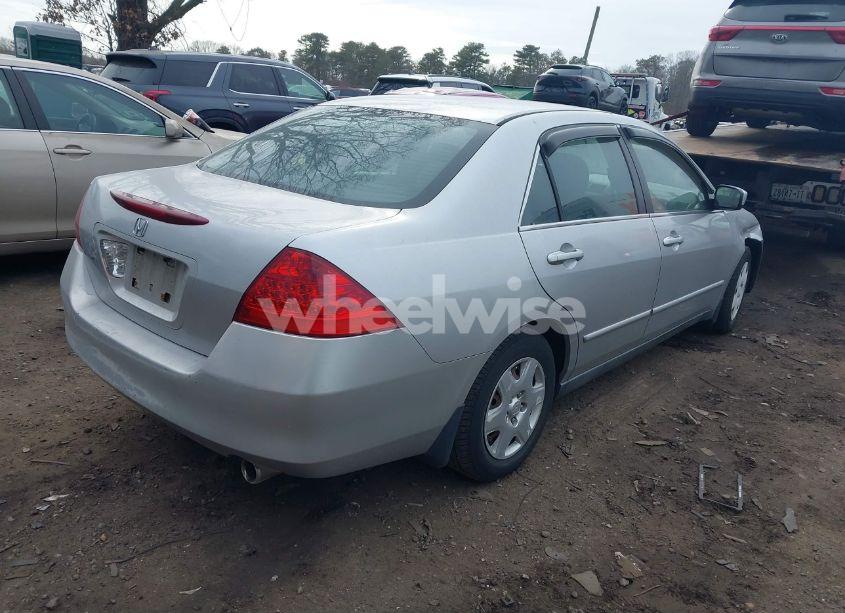 Photo 4 of 2006 Honda Accord 2.4 LX (VIN 1HGCM56486A095002)