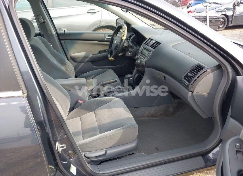 Photo 5 of 2007 Honda Accord 2.4 LX (VIN 1HGCM56487A084275)