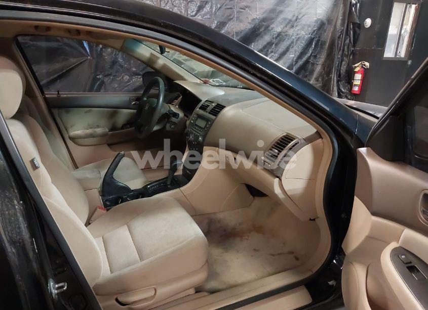 Photo 5 of 2007 Honda Accord 2.4 LX (VIN 1HGCM56487A222705)