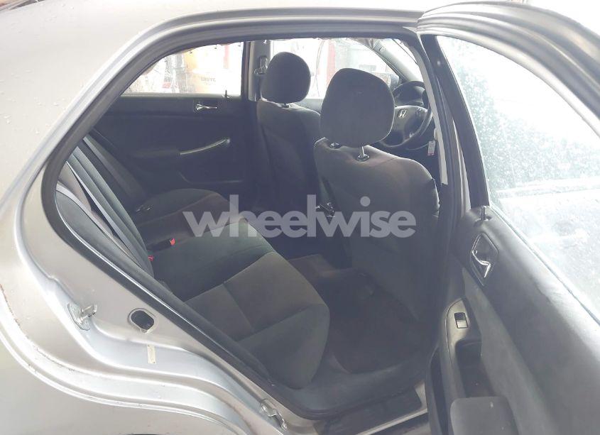 Photo 8 of 2005 Honda Accord 2.4 LX (VIN 1HGCM56495A056014)