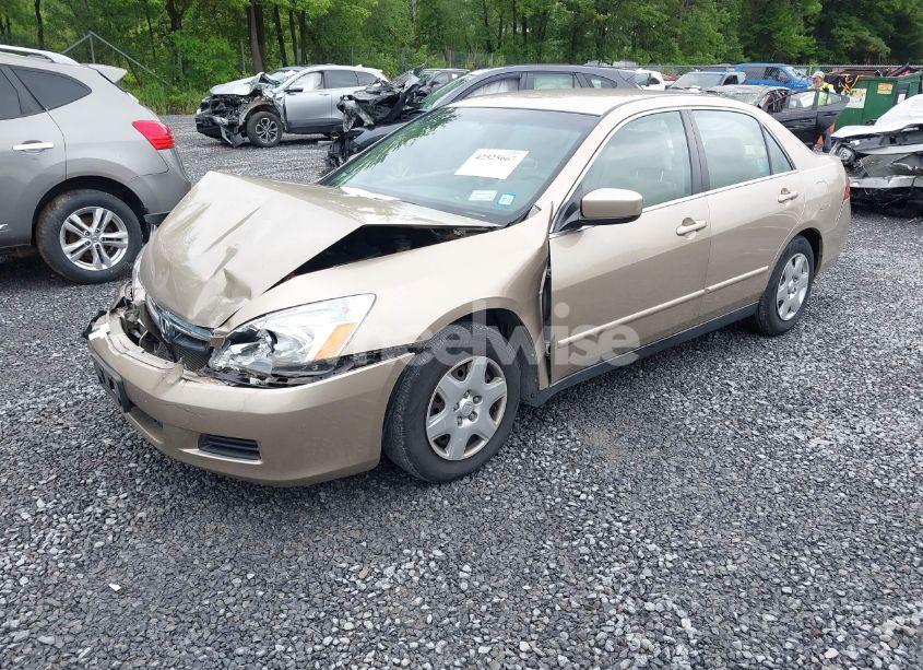Photo 2 of 2006 Honda Accord 2.4 LX (VIN 1HGCM56496A135555)