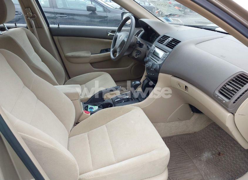 Photo 5 of 2006 Honda Accord 2.4 LX (VIN 1HGCM56496A135555)