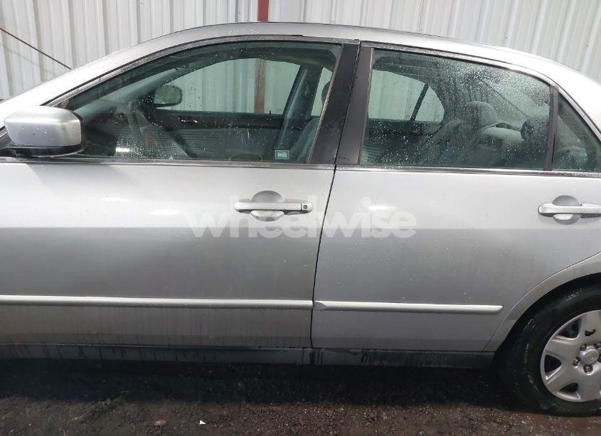 Photo 15 of 2006 Honda Accord 2.4 LX (VIN 1HGCM56496A156745)