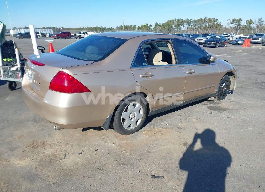 Photo 4 of 2007 Honda Accord 2.4 LX (VIN 1HGCM56497A048367)