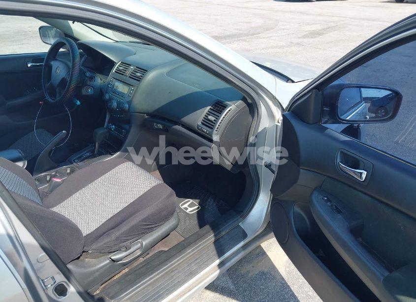 Photo 5 of 2007 Honda Accord 2.4 LX (VIN 1HGCM56497A105232)