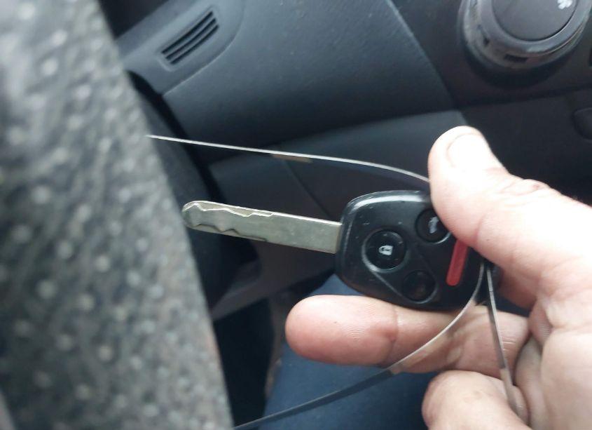 Photo 11 of 2005 Honda Accord 2.4 LX (VIN 1HGCM564X5A151696)