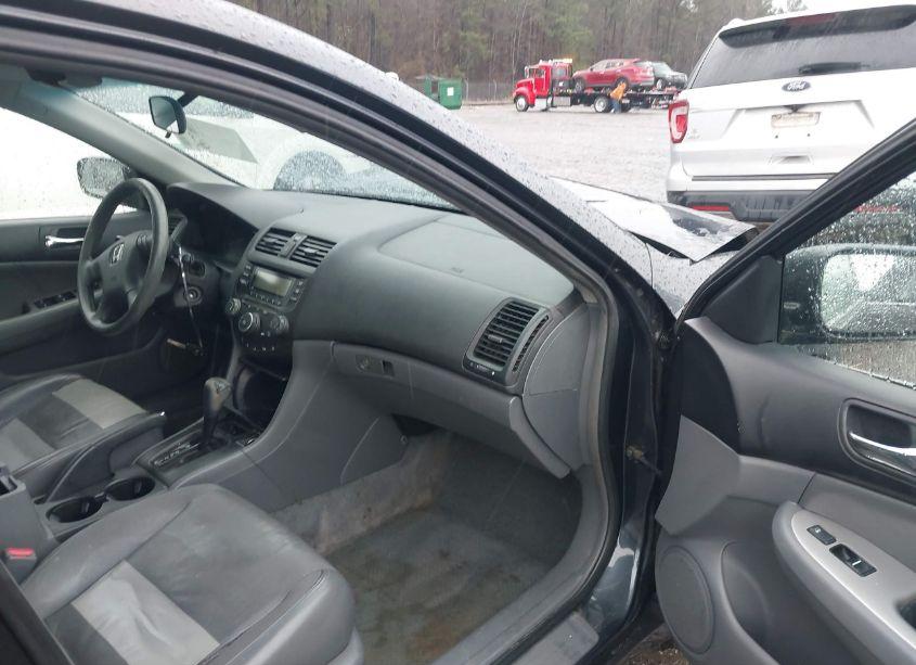 Photo 5 of 2005 Honda Accord 2.4 LX (VIN 1HGCM564X5A151696)