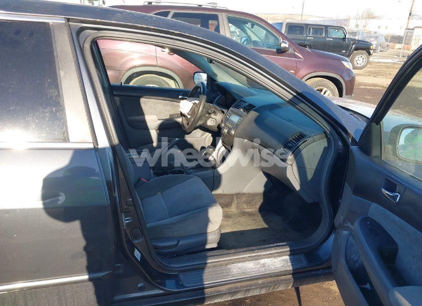 Photo 5 of 2005 Honda Accord 2.4 LX (VIN 1HGCM564X5A155506)