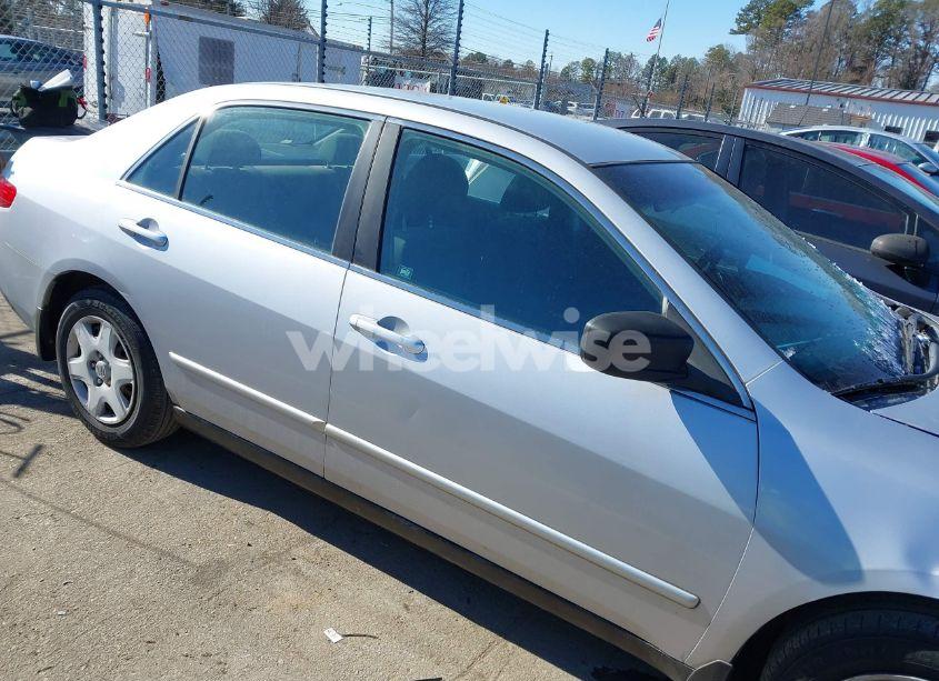 Photo 13 of 2005 Honda Accord 2.4 LX (VIN 1HGCM564X5A191762)