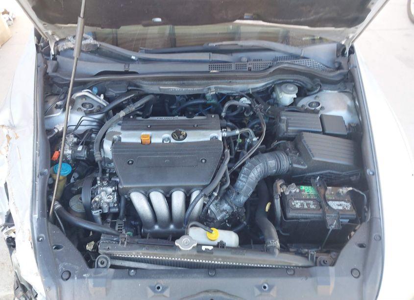 Photo 10 of 2005 Honda Accord 2.4 LX (VIN 1HGCM564X5A193656)