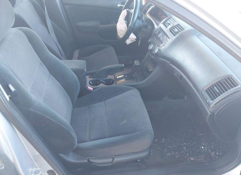 Photo 5 of 2005 Honda Accord 2.4 LX (VIN 1HGCM564X5A193656)