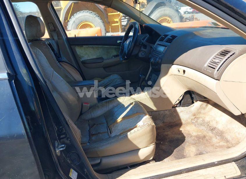 Photo 5 of 2003 Honda Accord 2.4 EX (VIN 1HGCM56613A020526)