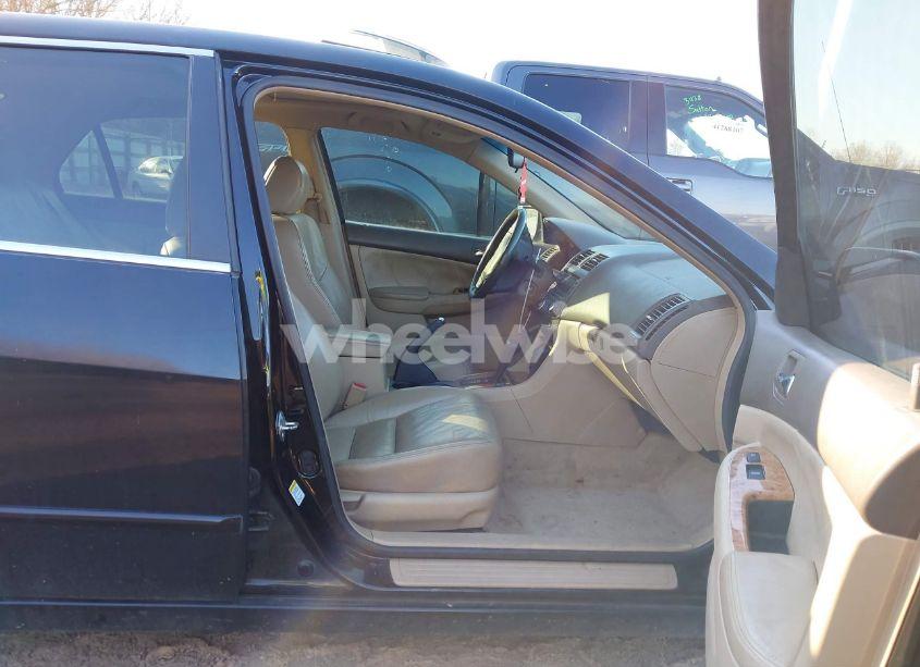 Photo 5 of 2003 Honda Accord 2.4 EX (VIN 1HGCM56613A038752)