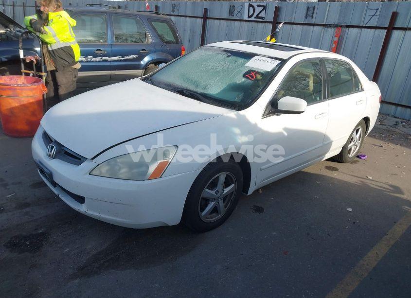Photo 2 of 2003 Honda Accord 2.4 EX (VIN 1HGCM56613A112087)