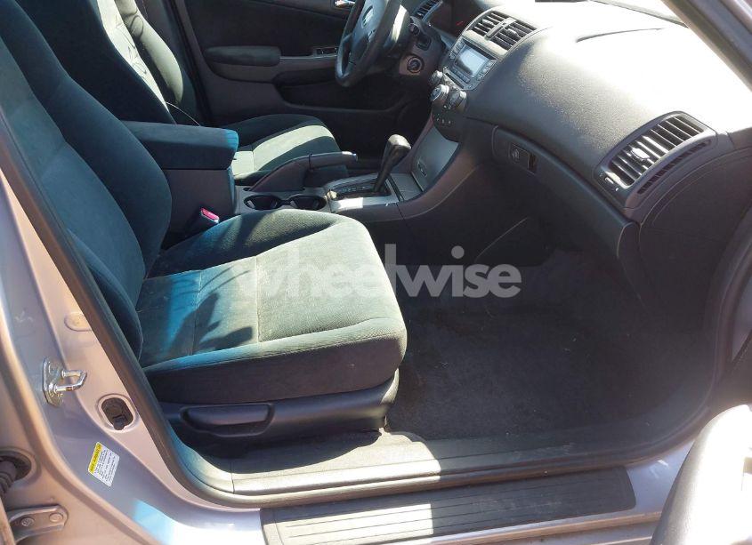 Photo 5 of 2004 Honda Accord 2.4 EX (VIN 1HGCM56614A045458)