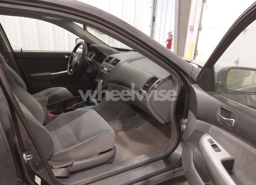 Photo 5 of 2003 Honda Accord 2.4 EX (VIN 1HGCM56633A043211)