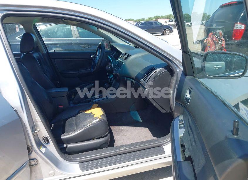 Photo 5 of 2003 Honda Accord 2.4 EX (VIN 1HGCM56653A093432)