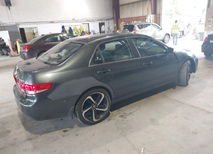 Photo 4 of 2003 Honda Accord 2.4 EX (VIN 1HGCM56653A135825)