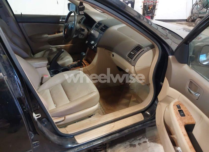 Photo 5 of 2003 Honda Accord 2.4 EX (VIN 1HGCM56663A097733)