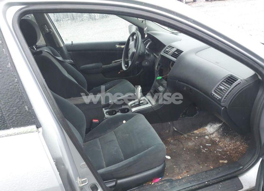 Photo 5 of 2003 Honda Accord 2.4 EX (VIN 1HGCM56673A091262)