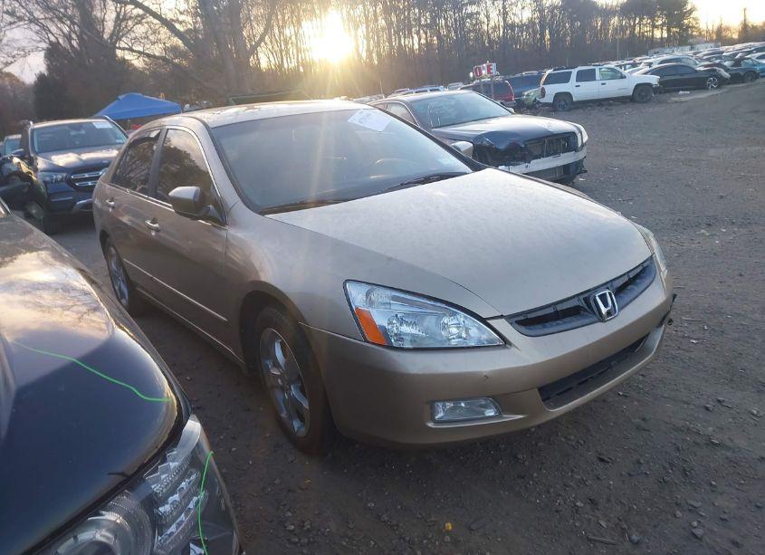 2004 Honda Accord 2.4 EX (VIN 1HGCM56674A008978) main photo