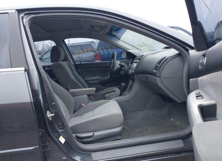 Photo 5 of 2004 Honda Accord 2.4 EX (VIN 1HGCM56674A043553)