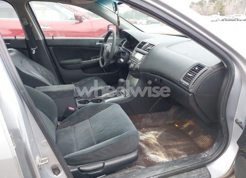 Photo 5 of 2004 Honda Accord 2.4 EX (VIN 1HGCM56674A066007)