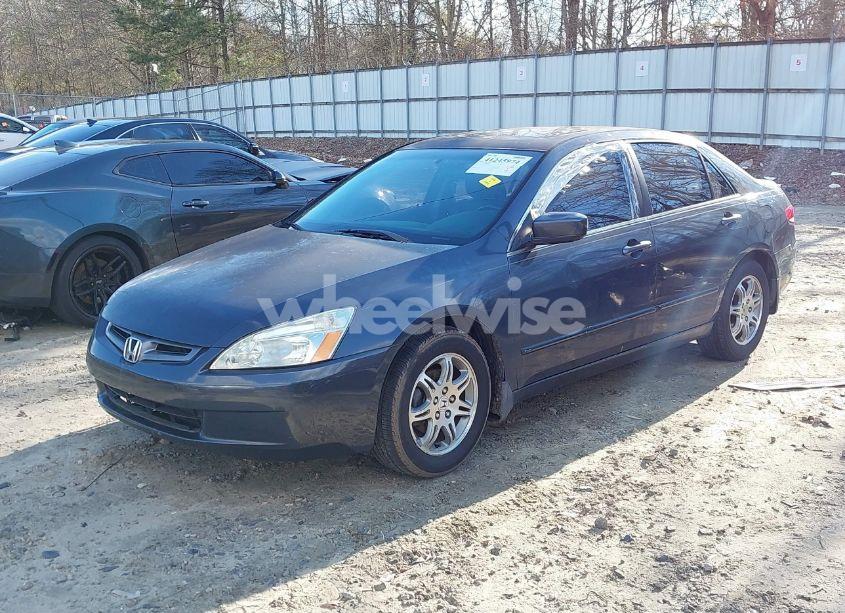 Photo 2 of 2003 Honda Accord 2.4 EX (VIN 1HGCM56683A083025)