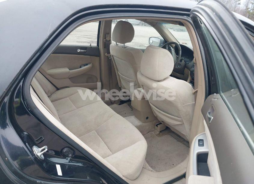 Photo 8 of 2004 Honda Accord 2.4 EX (VIN 1HGCM56684A012361)