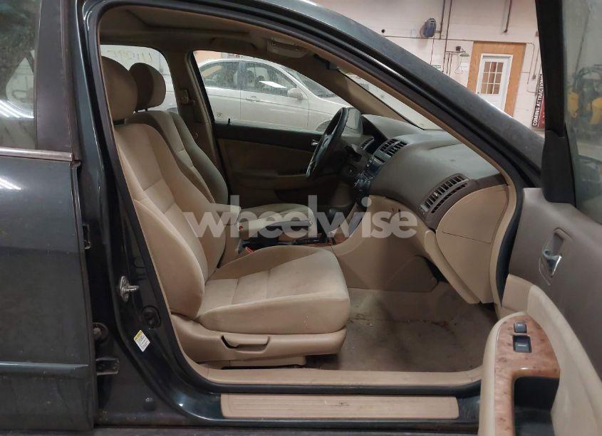 Photo 5 of 2004 Honda Accord 2.4 EX (VIN 1HGCM56684A156833)